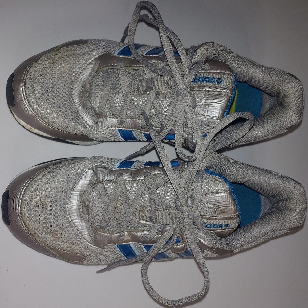 Adidas Womens Originals size 7